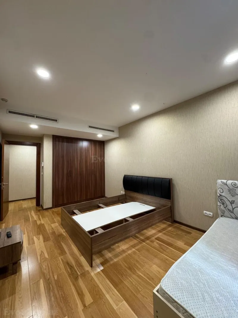 Kirayə verilir 3 otaqlı Mənzil Yeni tikili 120 m² Nəsimi r. - şəkil 7