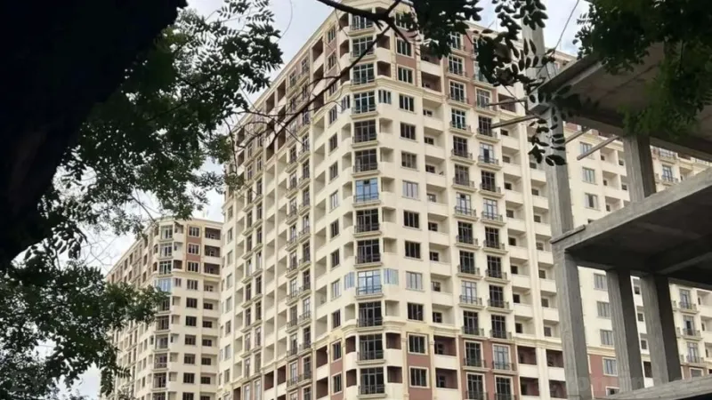 Satılır 2 otaqlı Mənzil Yeni tikili 100 m² 28 May m. - şəkil 2