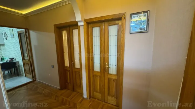 Satılır 4 otaqlı Mənzil Köhnə tikili 110 m² Memar Əcəmi m. - şəkil 13
