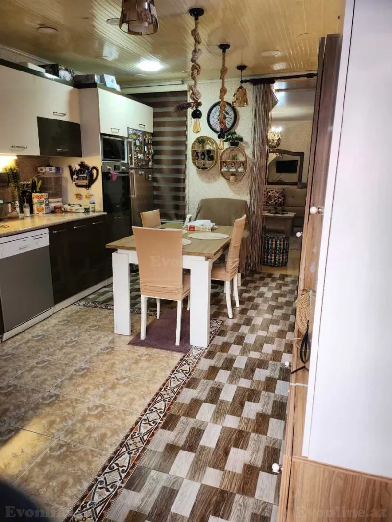 Satılır 4 otaqlı Mənzil Köhnə tikili 76 m² Sahil m. - şəkil 5