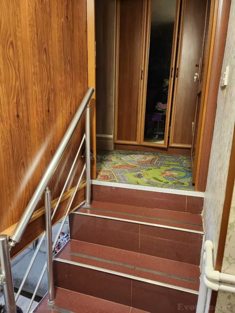 Satılır 4 otaqlı Mənzil Köhnə tikili 76 m² Sahil m. - şəkil 7