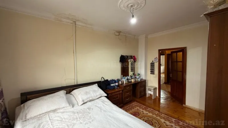 Satılır 3 otaqlı Mənzil Köhnə tikili 80 m² Xalqlar Dostluğu m. - şəkil 9