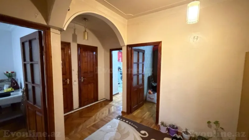 Satılır 3 otaqlı Mənzil Köhnə tikili 80 m² Xalqlar Dostluğu m. - şəkil 16