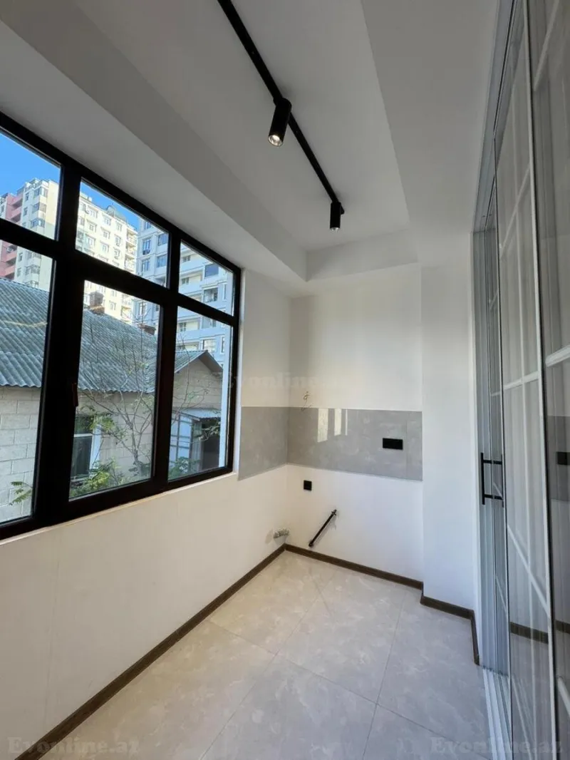 Satılır 2 otaqlı Mənzil Yeni tikili 57 m² Neftçilər m. - şəkil 4