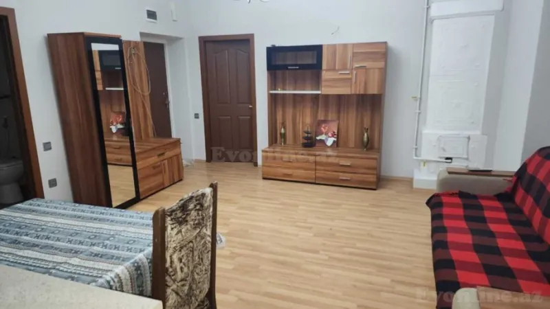 2 otaqlı Mənzil 50 m² 28 May m. Kirayə verilir