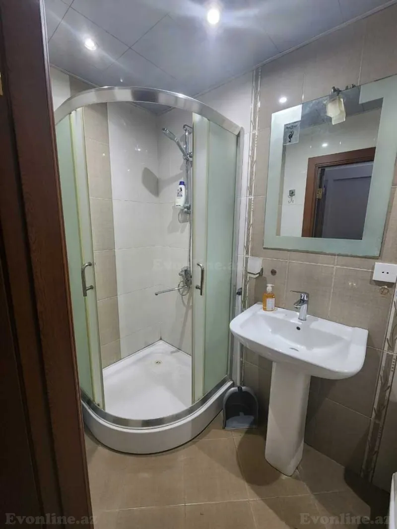 Kirayə verilir 2 otaqlı Mənzil Köhnə tikili 50 m² 28 May m. - şəkil 12