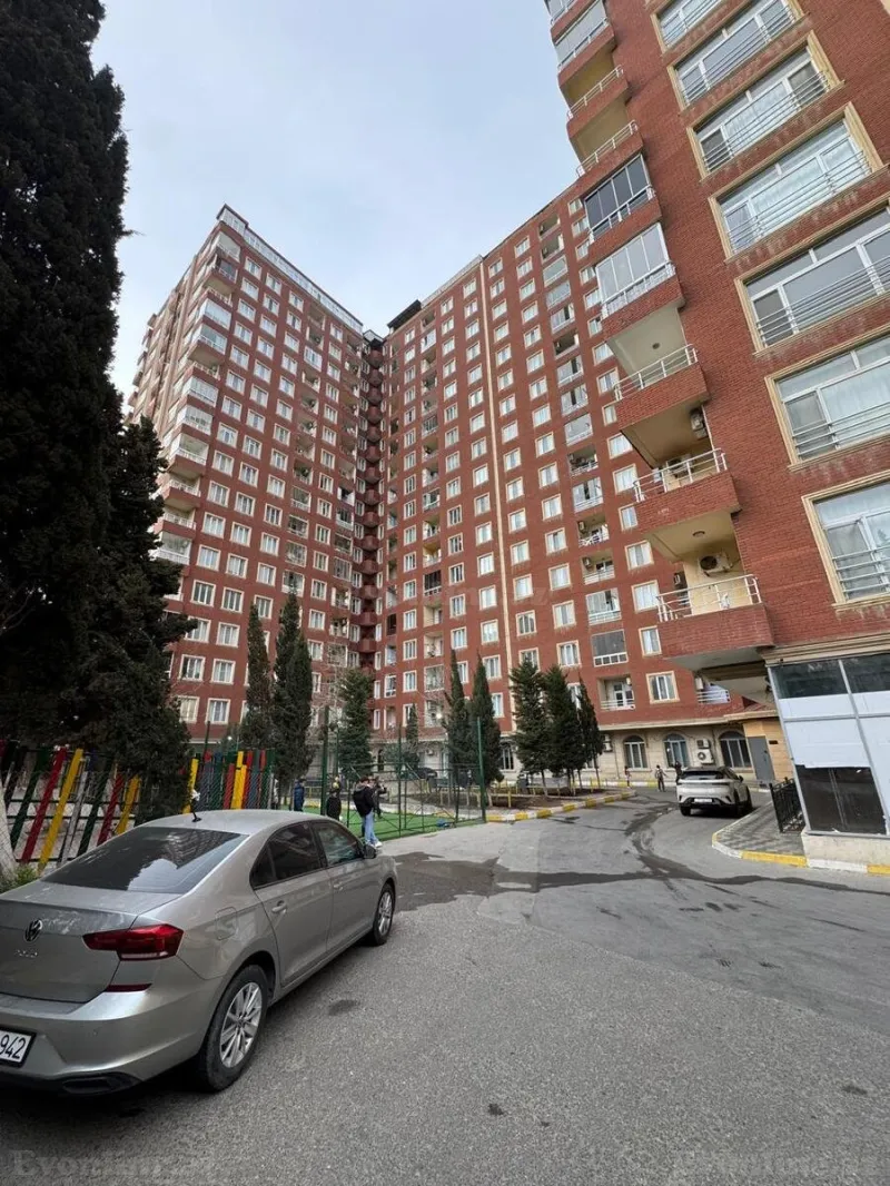 Satılır 3 otaqlı Mənzil Yeni tikili 88 m² Memar Əcəmi m. - şəkil 2