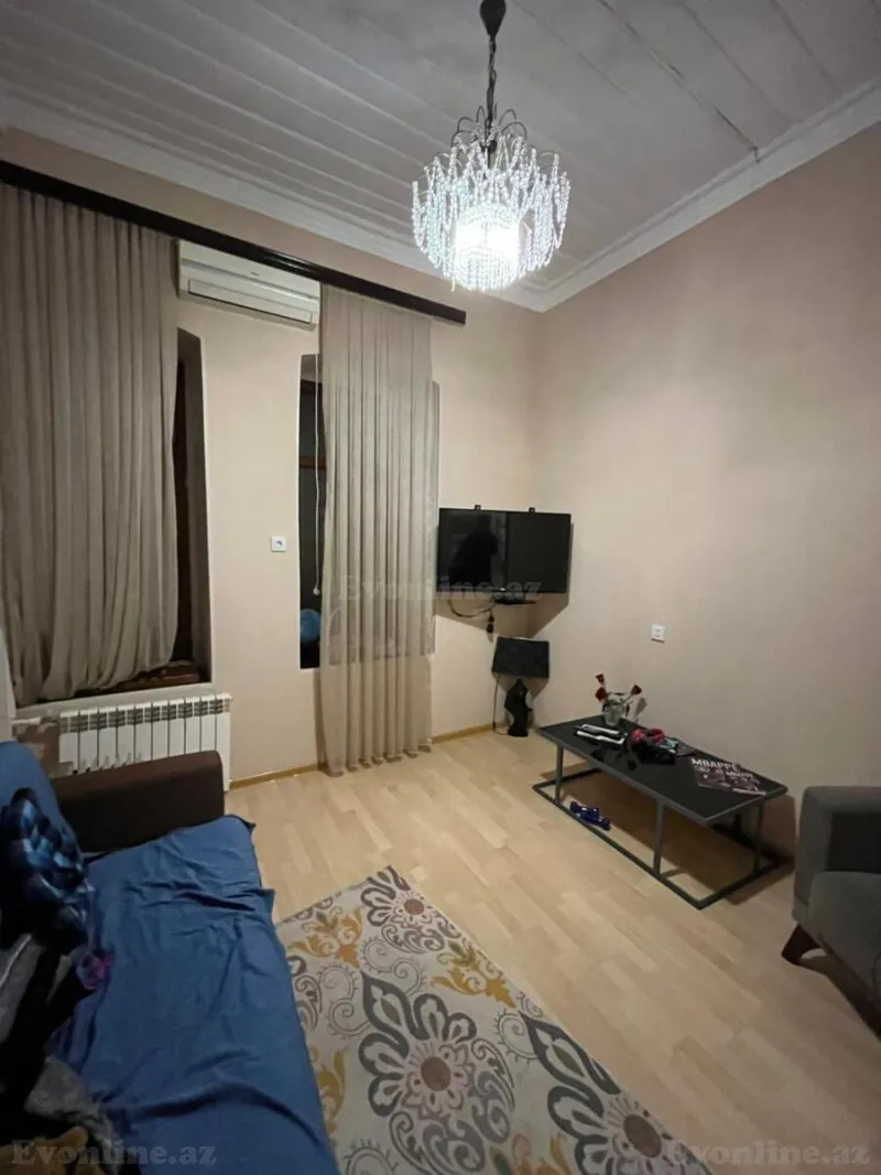 Satılır 6 otaqlı Mənzil Köhnə tikili 250 m² İçərişəhər m. - şəkil 3