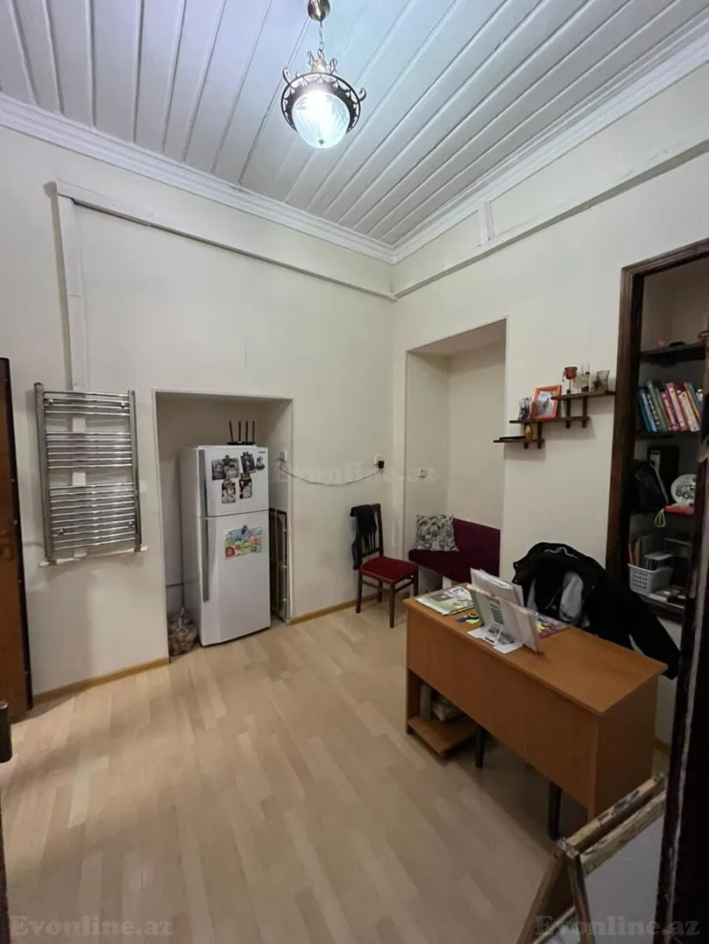 Satılır 6 otaqlı Mənzil Köhnə tikili 250 m² İçərişəhər m. - şəkil 9