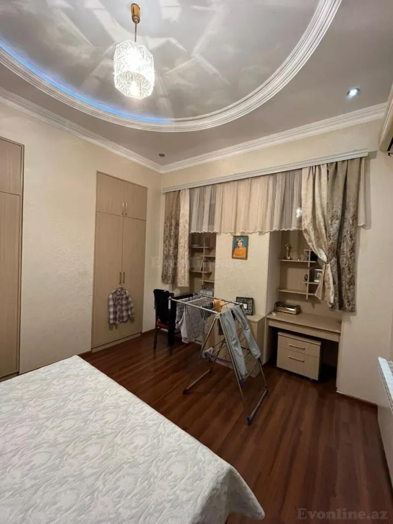Satılır 6 otaqlı Mənzil Köhnə tikili 250 m² İçərişəhər m. - şəkil 14