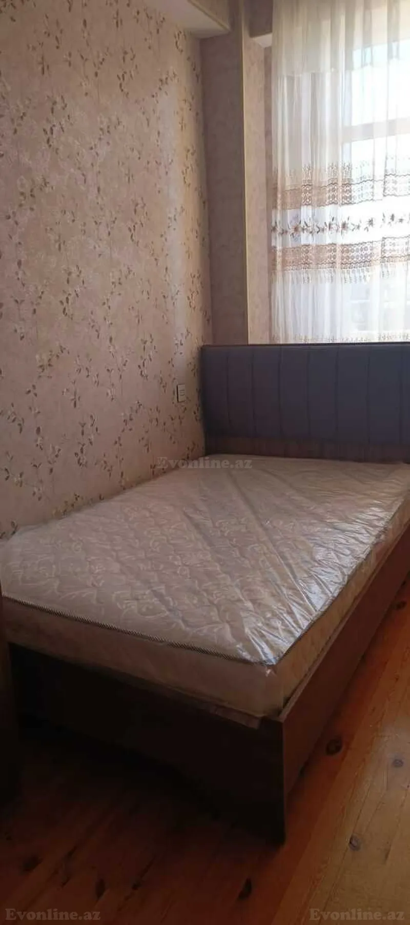 2 otaqlı Mənzil 45 m² Xırdalan Kirayə verilir