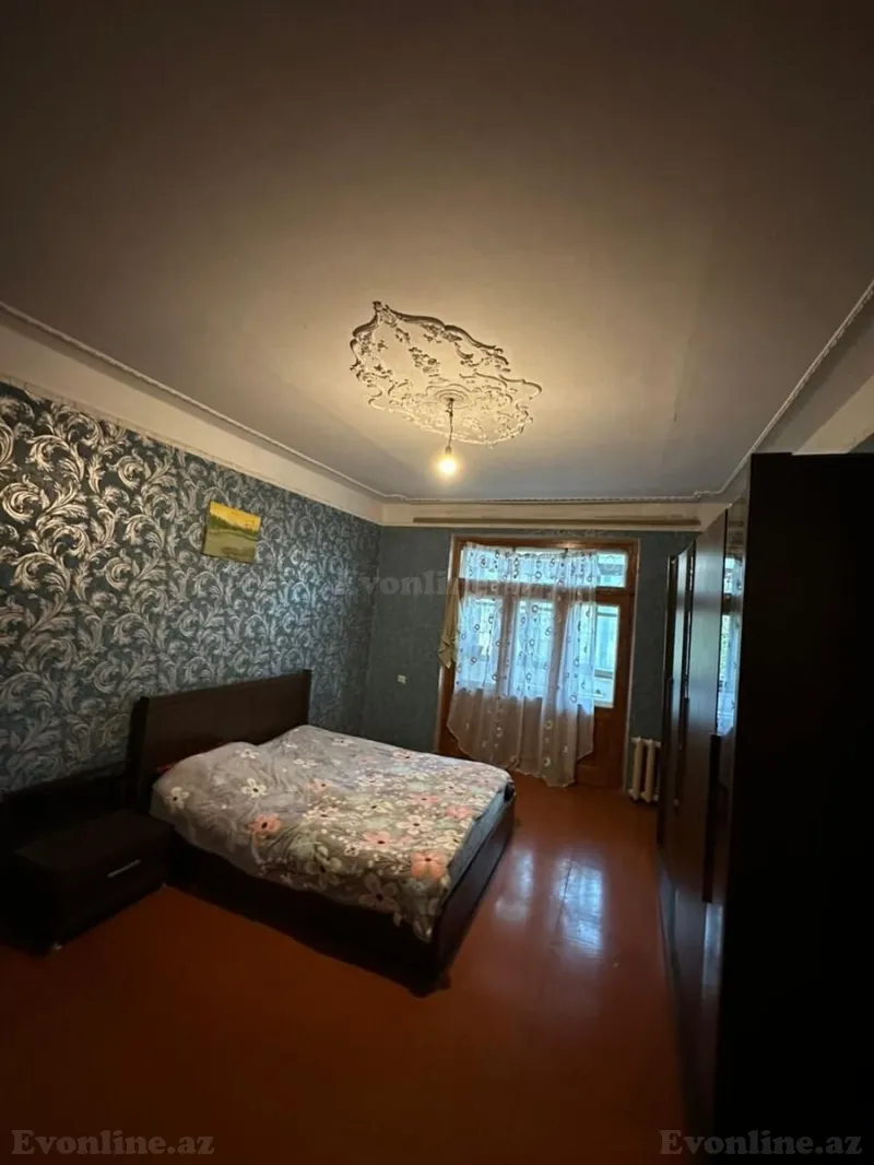 Satılır 2 otaqlı Mənzil Köhnə tikili 100 m² Nərimanov r. - şəkil 4