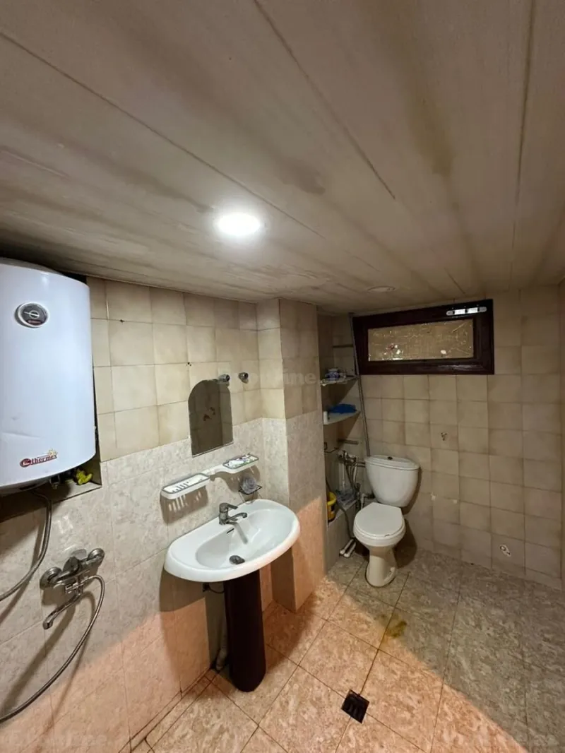 Satılır 2 otaqlı Mənzil Köhnə tikili 100 m² Nərimanov r. - şəkil 7