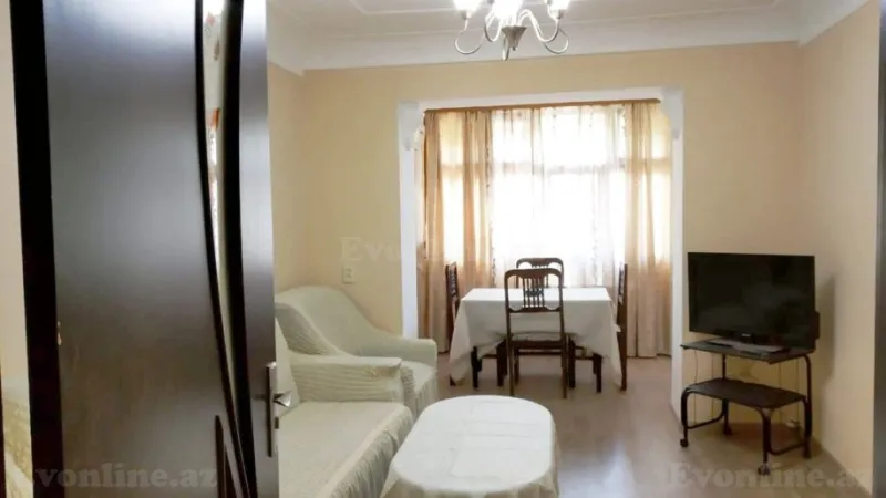 Satılır 2 otaqlı Mənzil Köhnə tikili 55 m² İnşaatçılar m. - şəkil 2