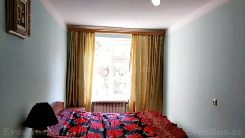 Satılır 2 otaqlı Mənzil Köhnə tikili 55 m² İnşaatçılar m. - şəkil 3