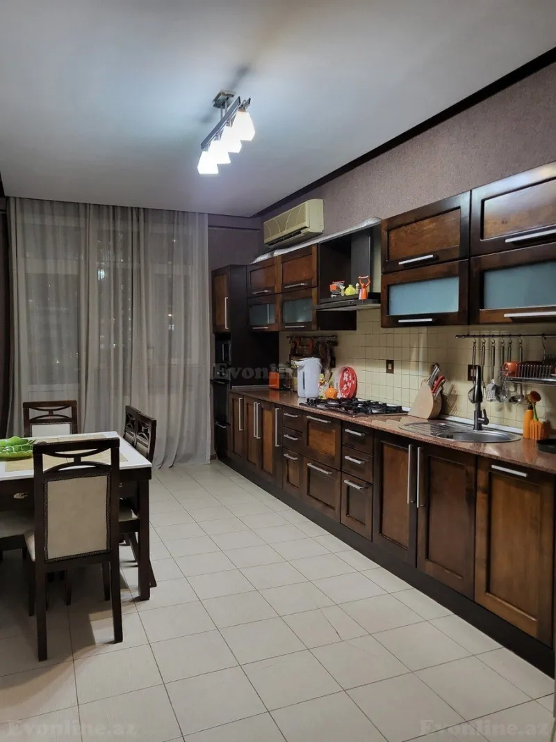 Satılır 4 otaqlı Mənzil Yeni tikili 180 m² Nizami m. - şəkil 6