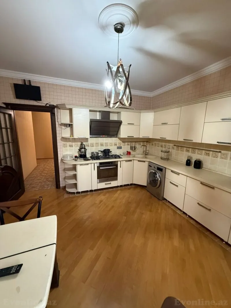 Satılır 4 otaqlı Mənzil Yeni tikili 169 m² Xalqlar Dostluğu m. - şəkil 3
