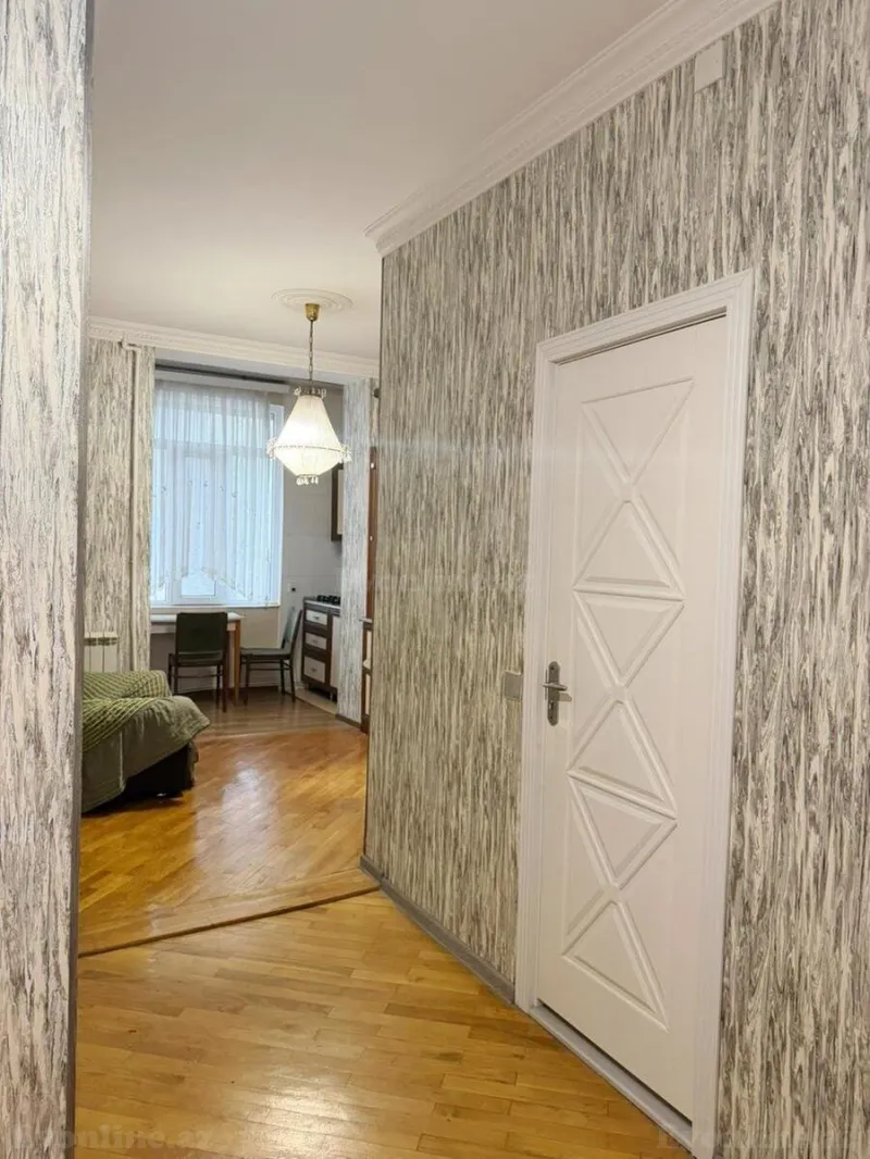 Kirayə verilir 3 otaqlı Mənzil Köhnə tikili 120 m² İçərişəhər m. - şəkil 8