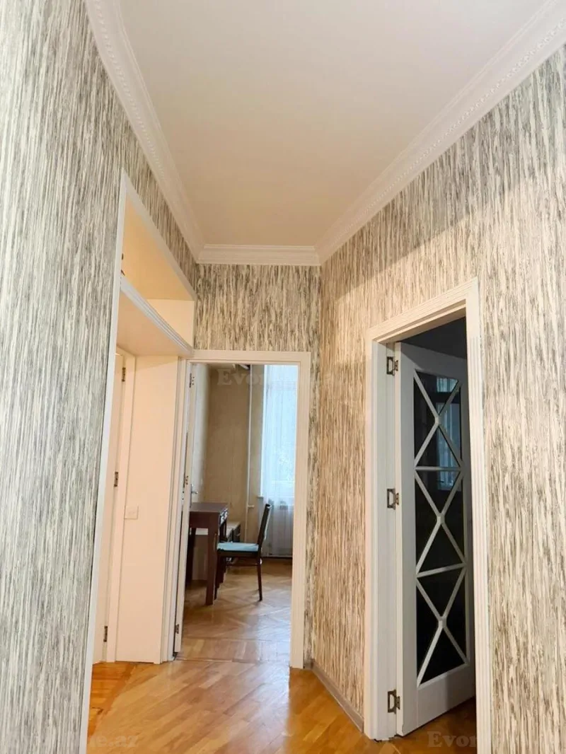 Kirayə verilir 3 otaqlı Mənzil Köhnə tikili 120 m² İçərişəhər m. - şəkil 9