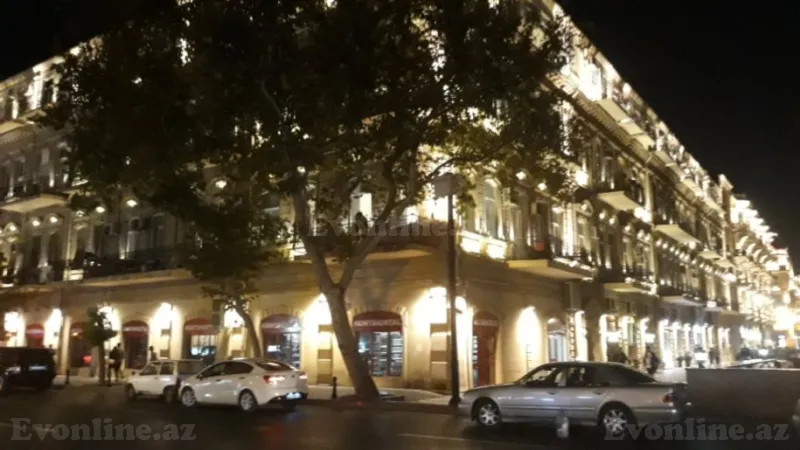 Kirayə verilir 2 otaqlı Mənzil Köhnə tikili 75 m² Sahil m. - şəkil 4