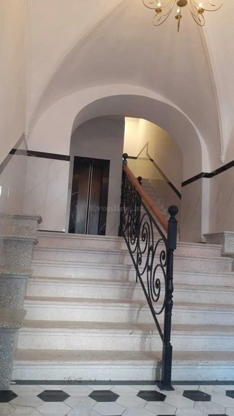 Kirayə verilir 2 otaqlı Mənzil Köhnə tikili 75 m² Sahil m. - şəkil 5
