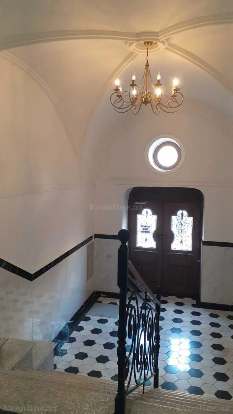 Kirayə verilir 2 otaqlı Mənzil Köhnə tikili 75 m² Sahil m. - şəkil 6