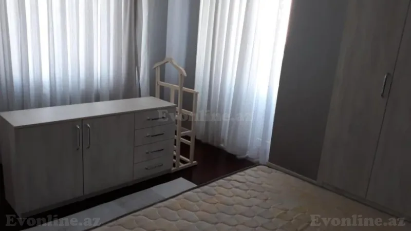 Kirayə verilir 2 otaqlı Mənzil Köhnə tikili 75 m² Sahil m. - şəkil 15