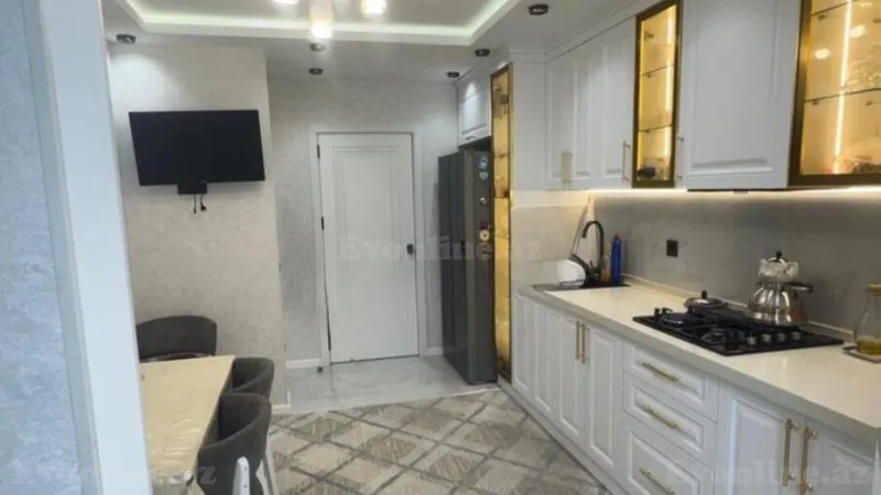 Satılır 5 otaqlı Mənzil Köhnə tikili 100 m² Sabunçu r. - şəkil 12