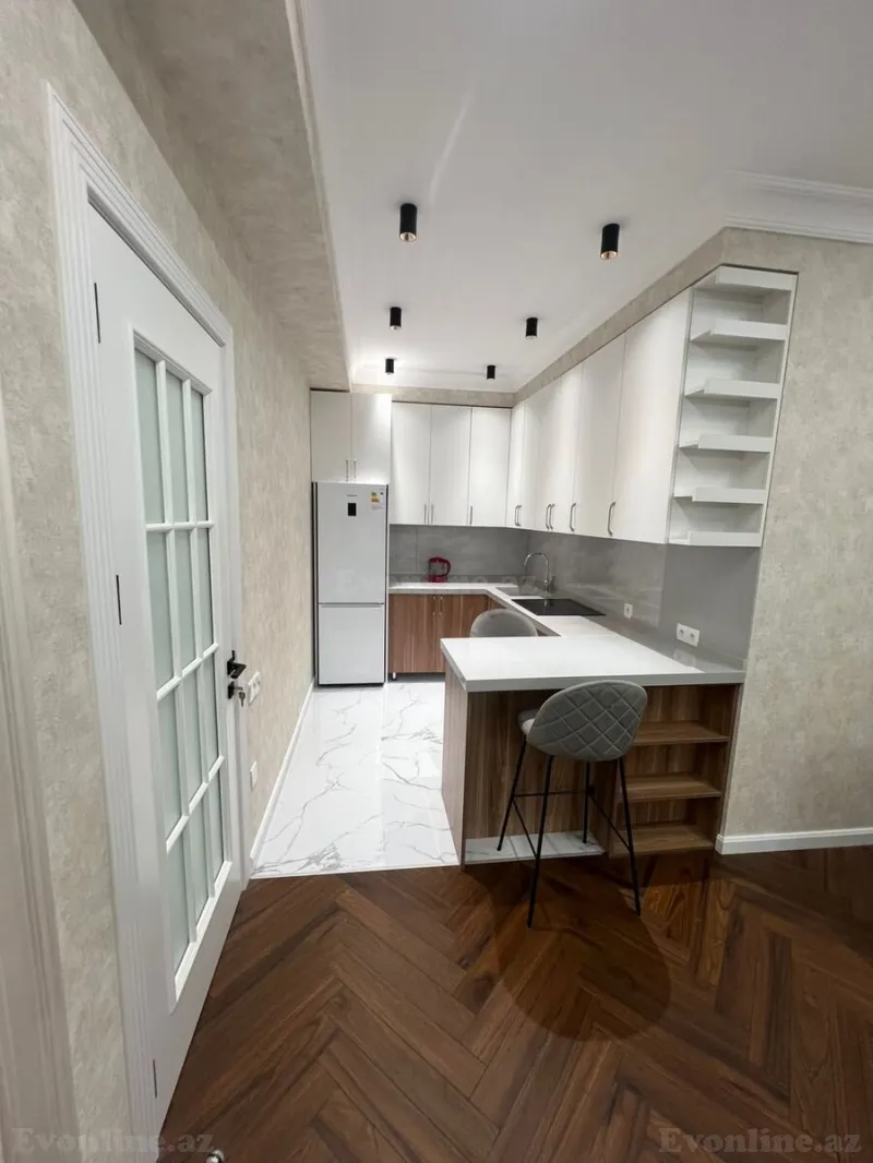 Kirayə verilir 2 otaqlı Mənzil Yeni tikili 70 m² Xətai m. - şəkil 4