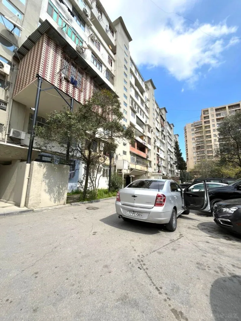 Satılır 2 otaqlı Mənzil Köhnə tikili 65 m² Nəriman Nərimanov m.
