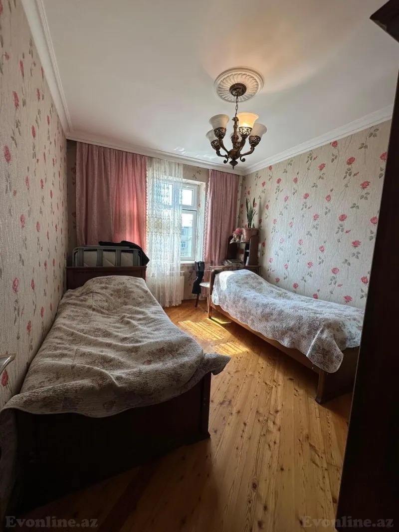 Satılır 3 otaqlı Mənzil Köhnə tikili 80 m² Xətai r. - şəkil 5