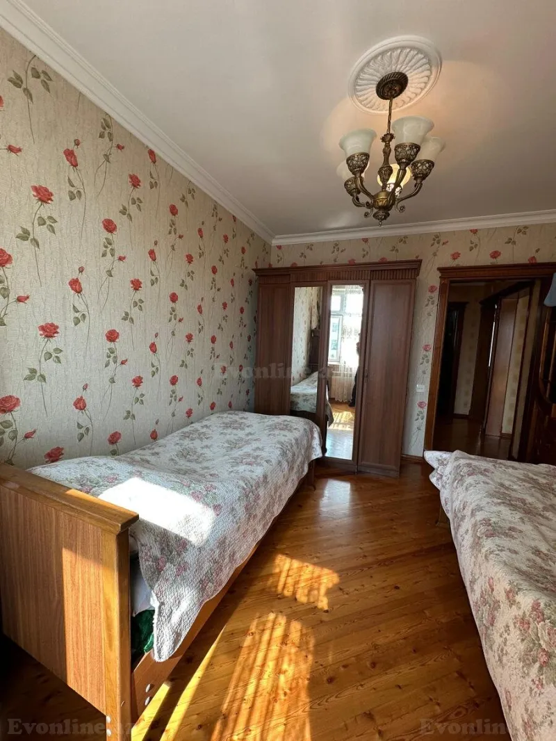 Satılır 3 otaqlı Mənzil Köhnə tikili 80 m² Xətai r. - şəkil 9