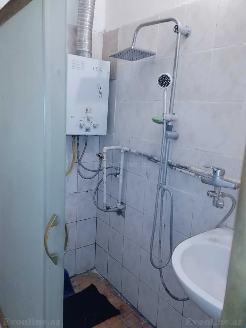 Satılır 2 otaqlı Mənzil Köhnə tikili 55 m² 5-ci mikrorayon - şəkil 6