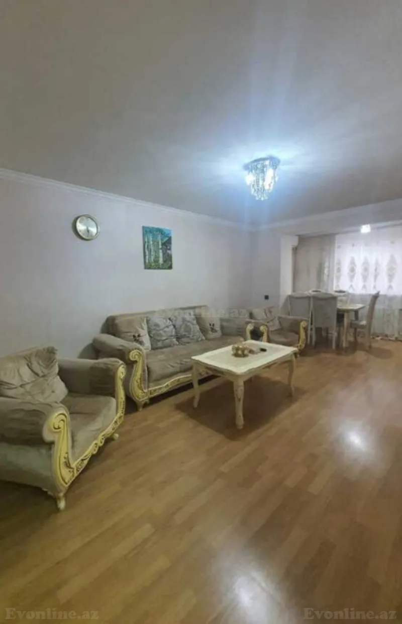 Satılır 3 otaqlı Mənzil Köhnə tikili 70 m² 20 Yanvar m.