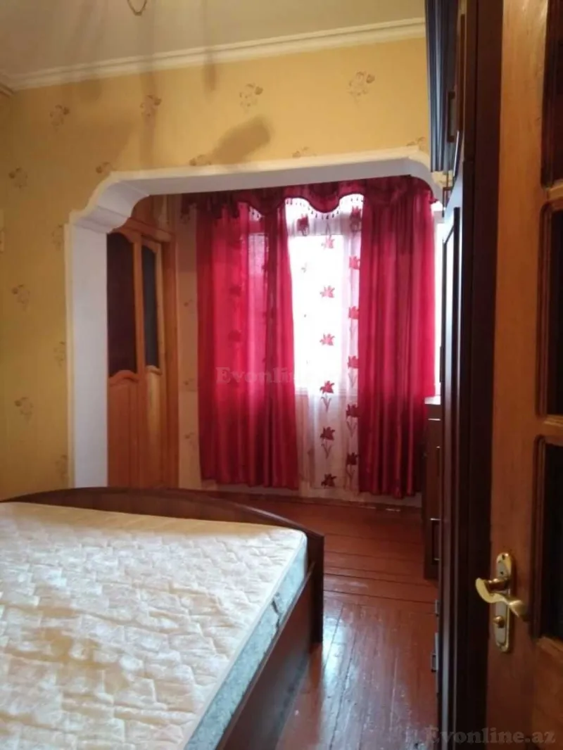 Satılır 2 otaqlı Mənzil Köhnə tikili 50 m² Xalqlar Dostluğu m. - şəkil 3