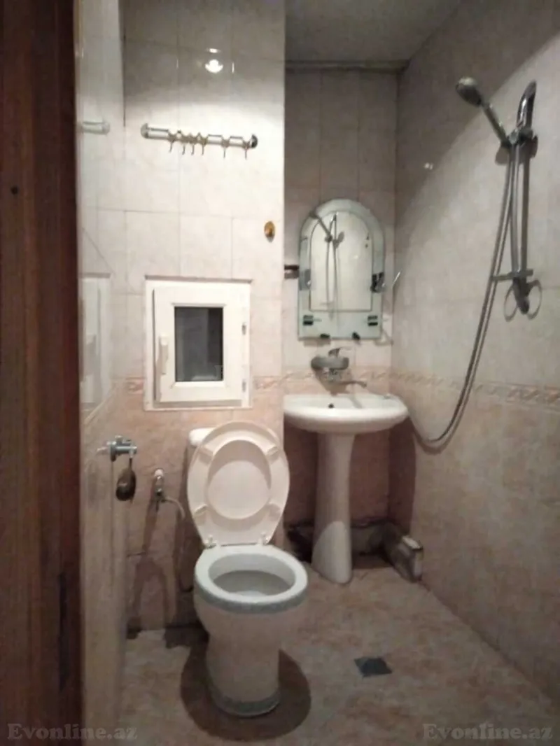 Satılır 2 otaqlı Mənzil Köhnə tikili 50 m² Xalqlar Dostluğu m. - şəkil 14