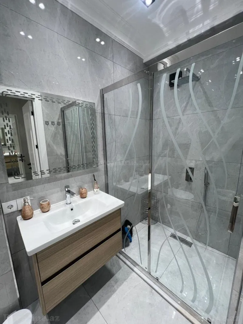 Kirayə verilir 2 otaqlı Mənzil Yeni tikili 72 m² Xətai m. - şəkil 13