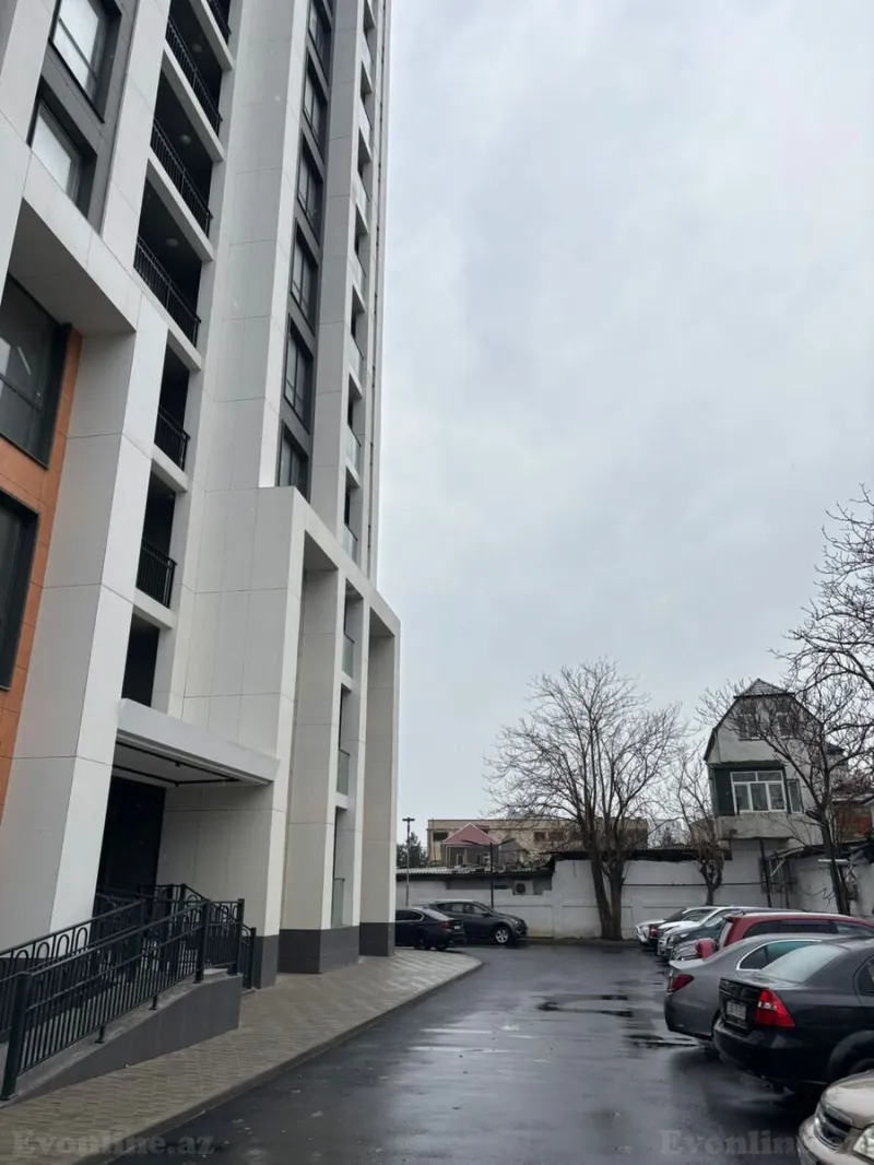 Kirayə verilir 3 otaqlı Mənzil Yeni tikili 74 m² İnşaatçılar m. - şəkil 14