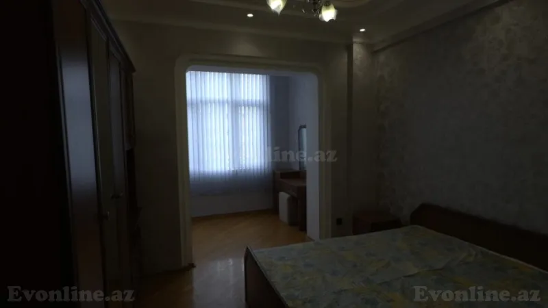 Kirayə verilir 3 otaqlı Mənzil Köhnə tikili 100 m² Sahil m. - şəkil 11