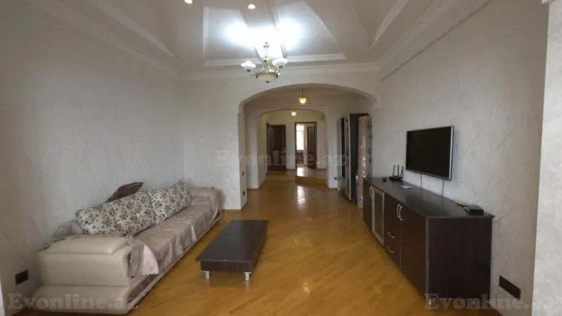 Kirayə verilir 3 otaqlı Mənzil Köhnə tikili 100 m² Sahil m. - şəkil 13