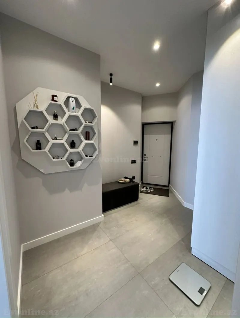 Satılır 3 otaqlı Mənzil Yeni tikili 130 m² 8 Noyabr m. - şəkil 5