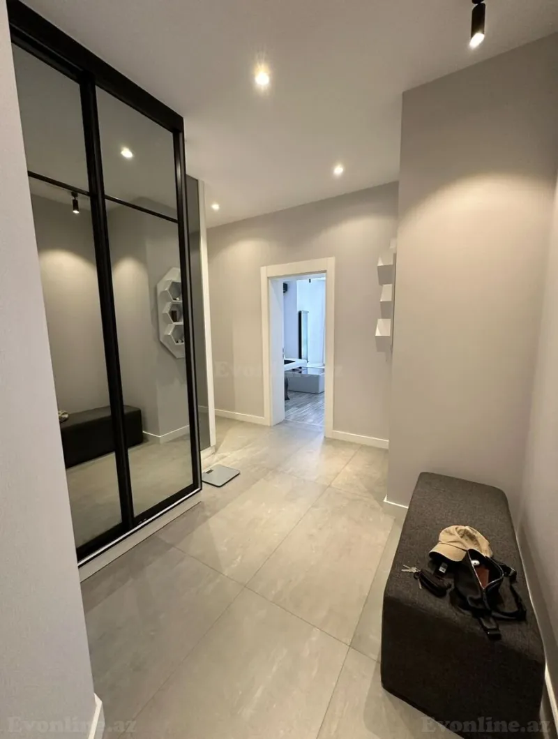 Satılır 3 otaqlı Mənzil Yeni tikili 130 m² 8 Noyabr m. - şəkil 18