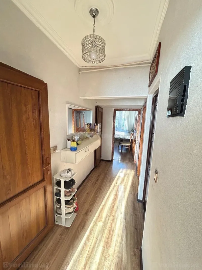 Satılır 2 otaqlı Mənzil Köhnə tikili 65 m² Suraxanı r. - şəkil 4