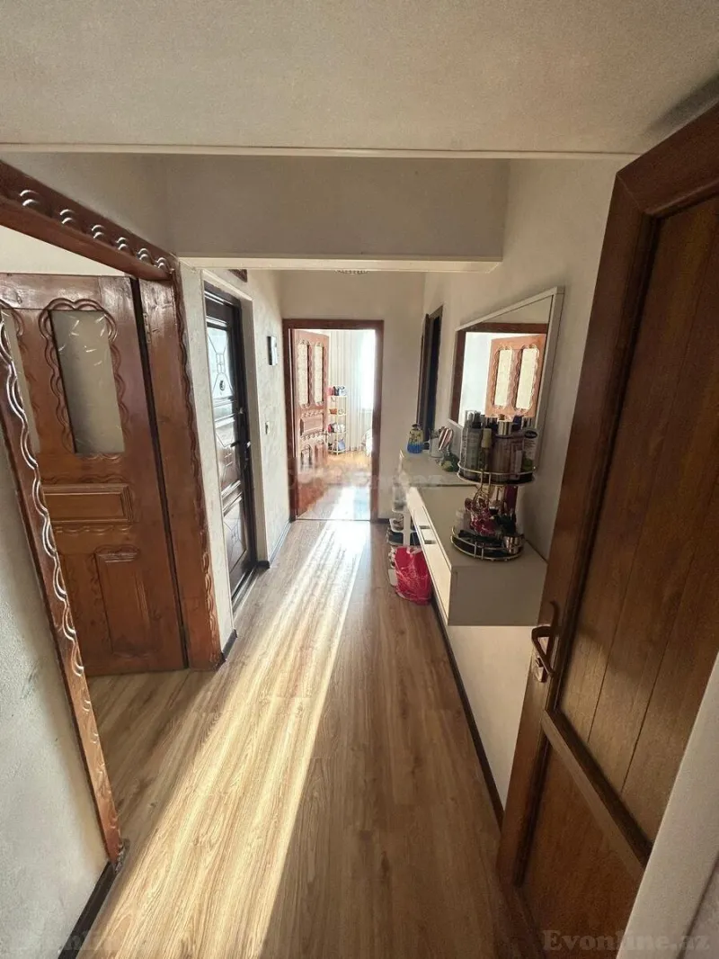 Satılır 2 otaqlı Mənzil Köhnə tikili 65 m² Suraxanı r. - şəkil 6