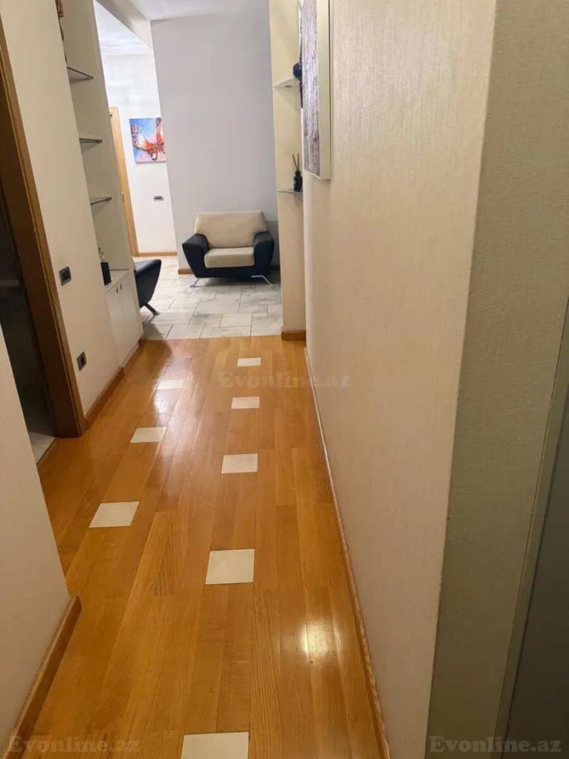 Satılır 4 otaqlı Mənzil Yeni tikili 199 m² 28 May m. - şəkil 6