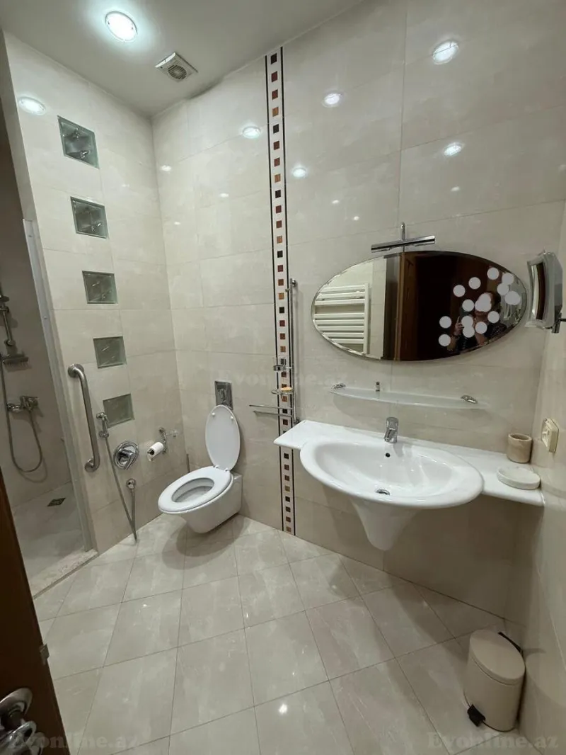 Satılır 4 otaqlı Mənzil Yeni tikili 199 m² 28 May m. - şəkil 12