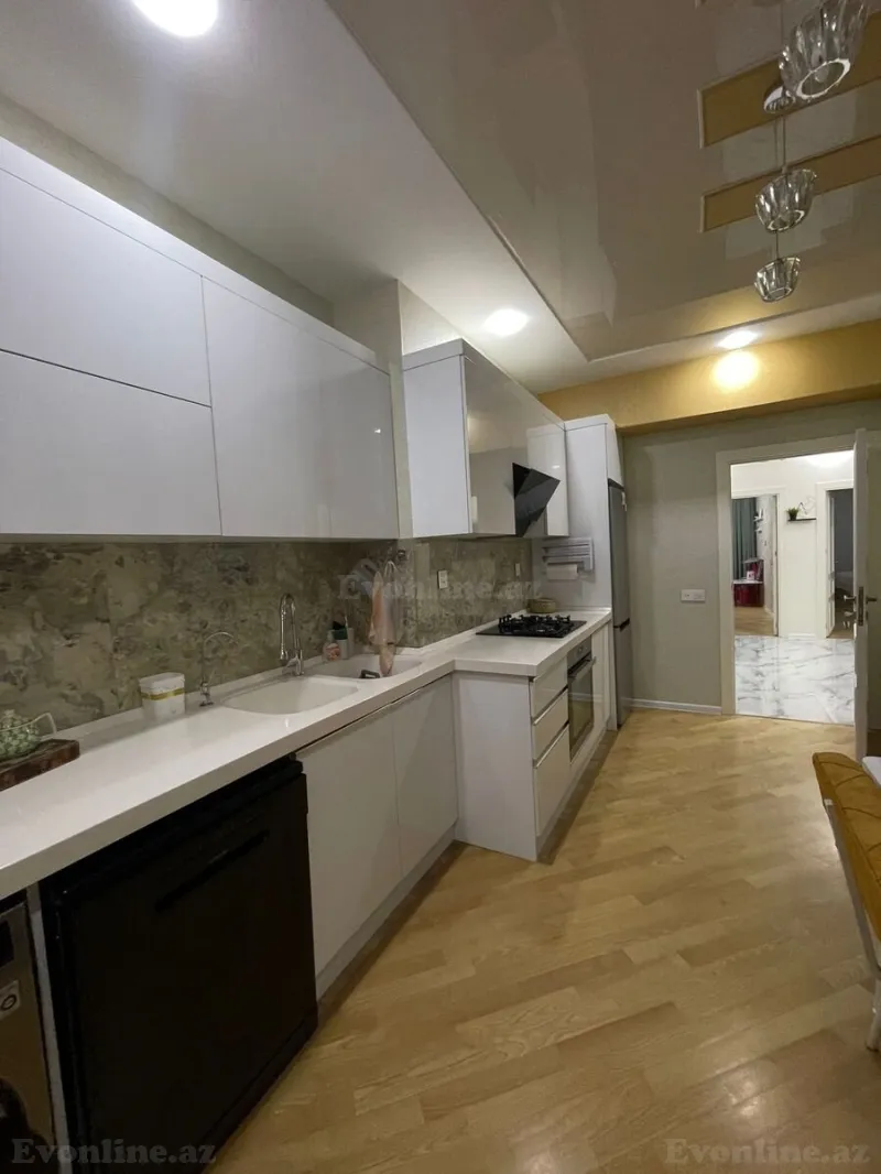 Kirayə verilir 3 otaqlı Mənzil Yeni tikili 140 m² Həzi Aslanov - şəkil 16
