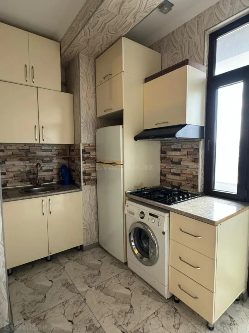 Kirayə verilir 3 otaqlı Mənzil Yeni tikili 75 m² Memar Əcəmi m. - şəkil 4
