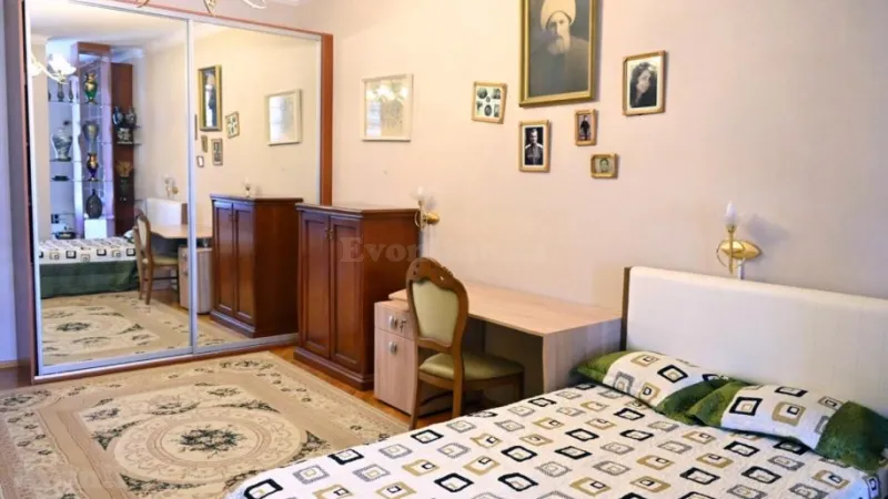 Kirayə verilir 4 otaqlı Mənzil Yeni tikili 210 m² Sahil m. - şəkil 8