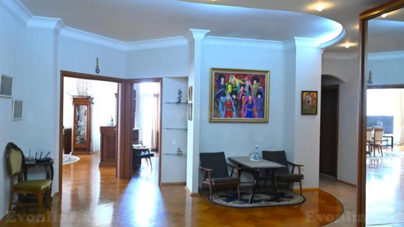 Kirayə verilir 4 otaqlı Mənzil Yeni tikili 210 m² Sahil m. - şəkil 13